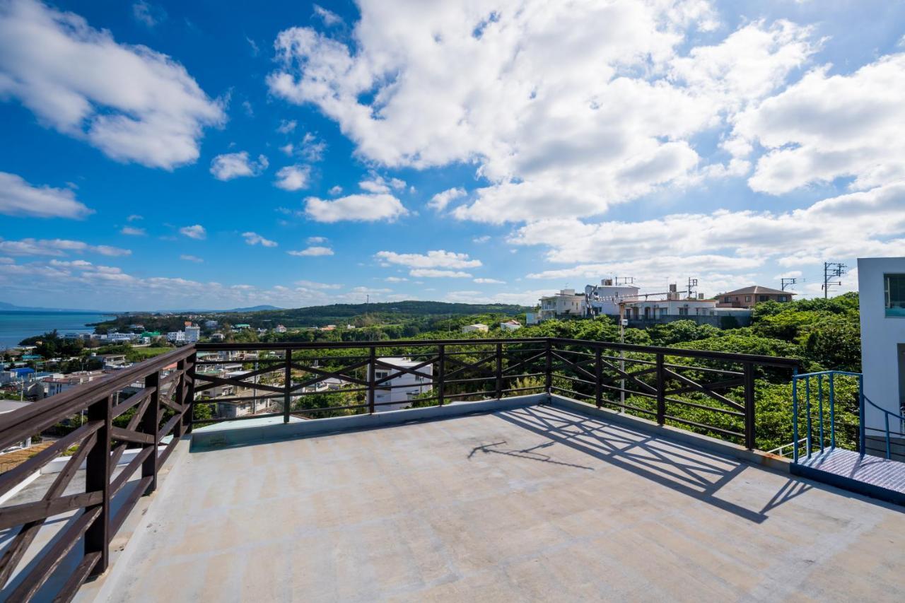 E-Horizon Resort Condominium Yomitan Bagian luar foto