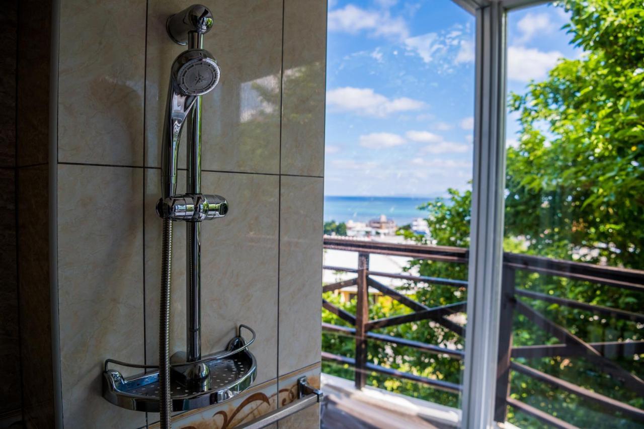 E-Horizon Resort Condominium Yomitan Bagian luar foto